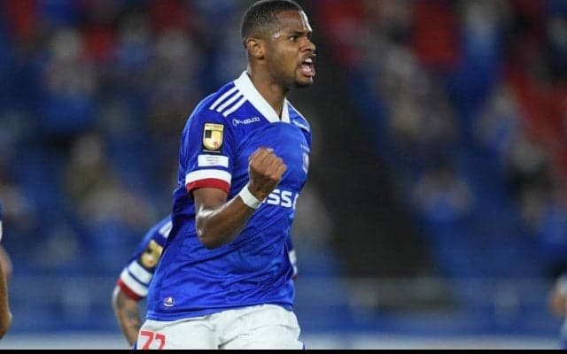 横浜FMで22試合13ゴールのジュニオール・サントスが広島に完全移籍！「タイトルへチーム一丸となって」