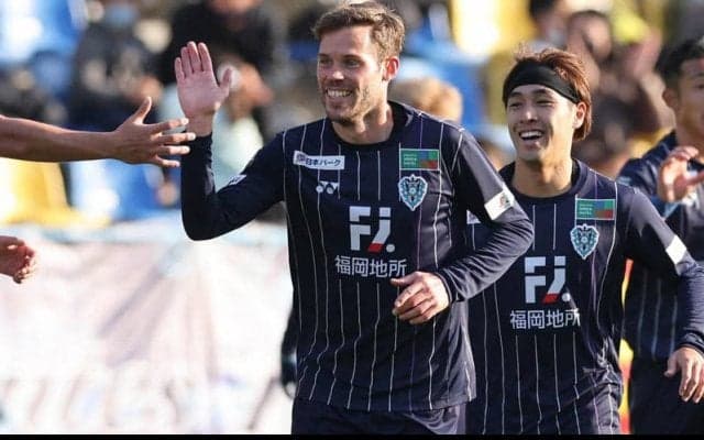 J1昇格の福岡、39試合出場のDFサロモンソンを広島から完全移籍で獲得