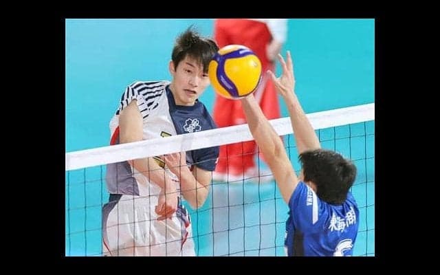 東山「高速立体バレー」全開…連覇へ好発進　春高バレー