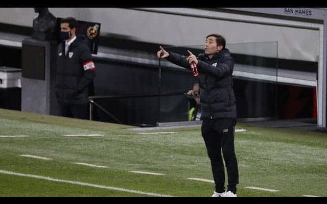 「今日に限っては...」ビルバオの新監督 願い叶わずメッシに屈し初陣飾れず