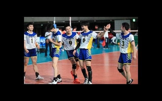駿台学園が４強、「立体バレー」中田主将が演出！　日本代表の関田を手本に／春高バレー