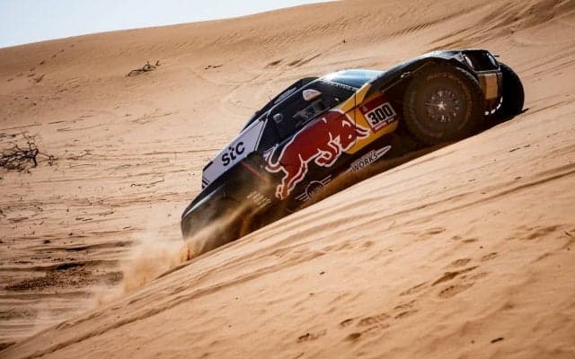 ダカール2021：ステージ6はサインツがトップタイム、ペテランセルが首位で前半を折り返す
