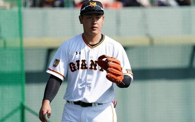 「体の厚みがすごい」　始動した巨人岡本の規格外“若大将ボディ”にファン驚き