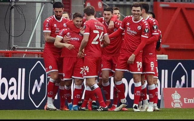 リーズが4部クローリーに惨敗で敗退…ブライトンは土壇場で痛恨ミスのGKスティールが4度のPKストップで汚名返上《FAカップ》