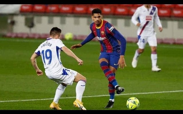 筋肉の過負荷が確認されたアラウホ 軽症でスーパーカップ出場も可能