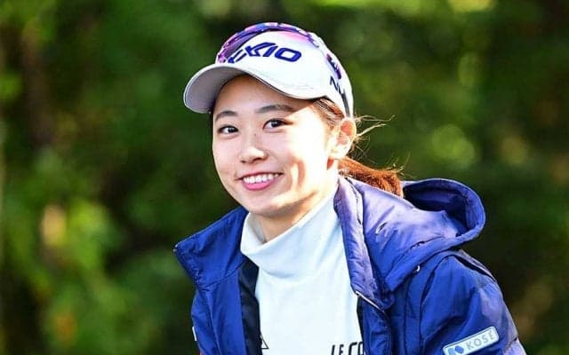 20歳安田祐香、ピンク＆赤の“振袖ショット”公開「お姉ちゃんのおさがりきました」