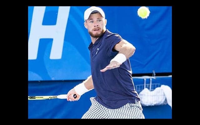  8度手術経験もツアー初4強へ 