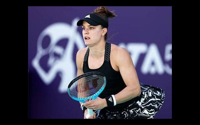  好調サッカリ、ケニン破り4強 