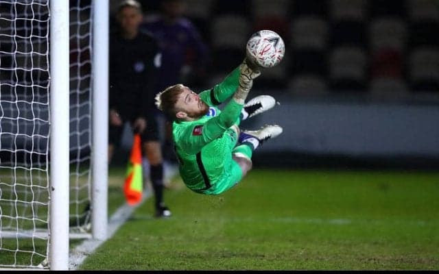 PK戦で4本のセーブを見せ大活躍の控えGK、ブライトンが契約延長を発表！