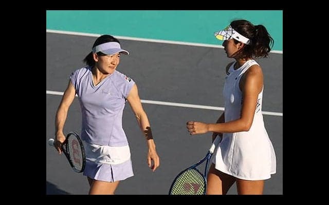  青山/ 柴原組 開幕戦でV王手 