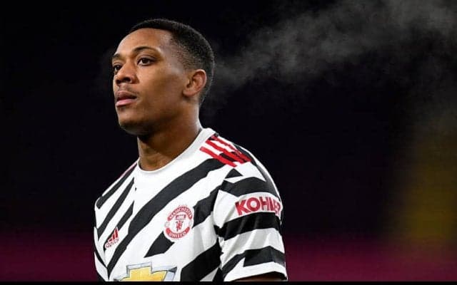 味方でも怖い？ポグバの決勝ボレーを目の前で見ていたマルシャルの表情が話題に