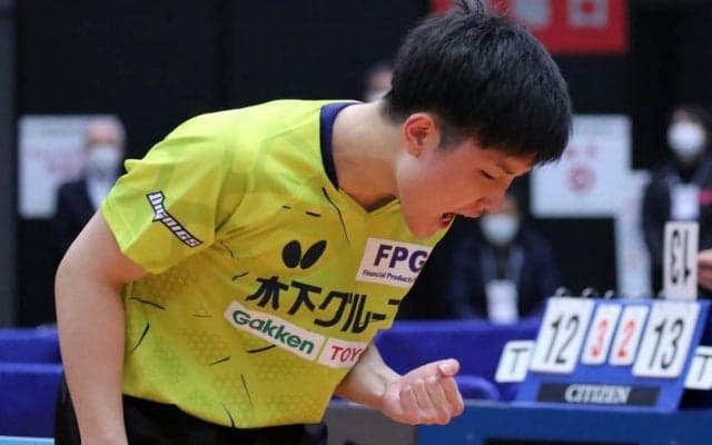 張本智和、薄氷の勝利に「去年の準決勝、決勝よりも苦しい試合」＜卓球全日本男子単6回戦＞