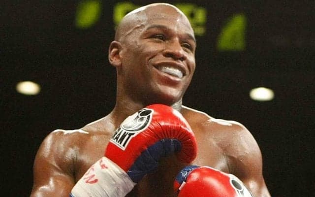 メイウェザーは触れさせない　“神ディフェンス集”に米称賛「異次元」「クレイジーだ」