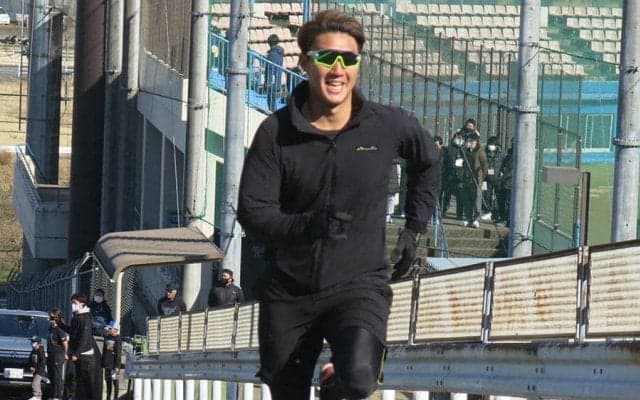 「三浦監督に聞いてみたい」　DeNA7年目右腕が習得目指す“番長カーブ”