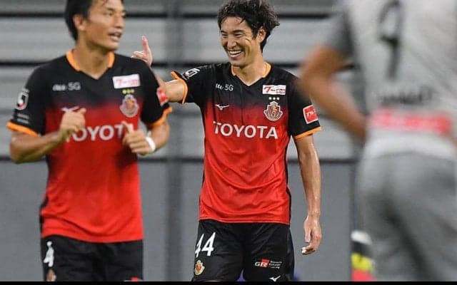 【Jリーグ移籍情報まとめ/1月15日】伊藤翔や大津祐樹が新天地へ! 金崎夢生は名古屋へ完全移籍