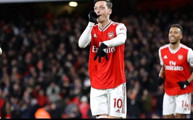 エジル、ついに移籍か…アーセナルと早期契約解除で基本合意