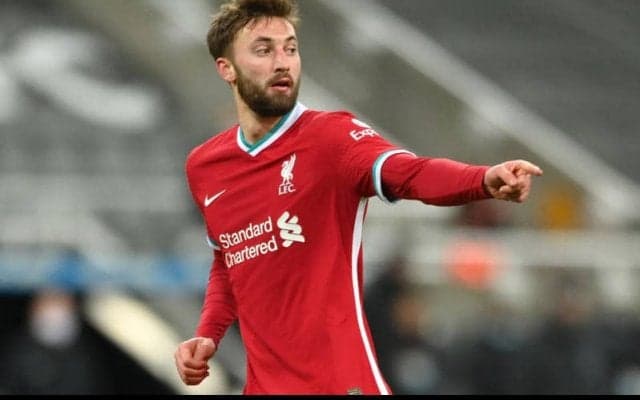 肉をやめてケガから回復？ リバプールDFの実体験に驚き、今季はプレミアデビュー