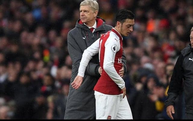 トルコ移籍秒読みのエジル、恩師ヴェンゲルが発言 「今冬最大の移籍」