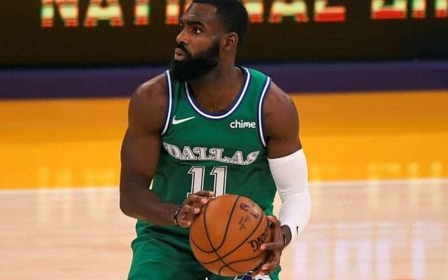 3連敗となったマブス。2試合ぶりに復帰したティム・ハーダウェイJr.が不名誉な記録