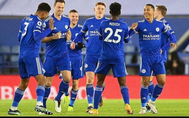 チェルシーに完勝のレスターがリーグ3連勝で暫定首位浮上!《プレミアリーグ》