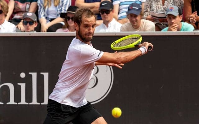 フェデラー、ナダルに続きトップ100連続在位800週を達成した選手