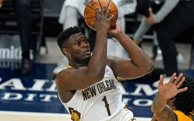 【NBA】ザイオンが“ぶつかり合い”完勝　120kg相手の空中戦に米衝撃「これは信じられない」