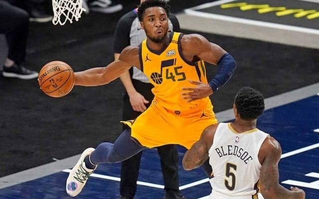 【NBA】いつ確認した？　ミッチェルの体投げ出すノールックパスに米反響「すげぇな」「綺麗」