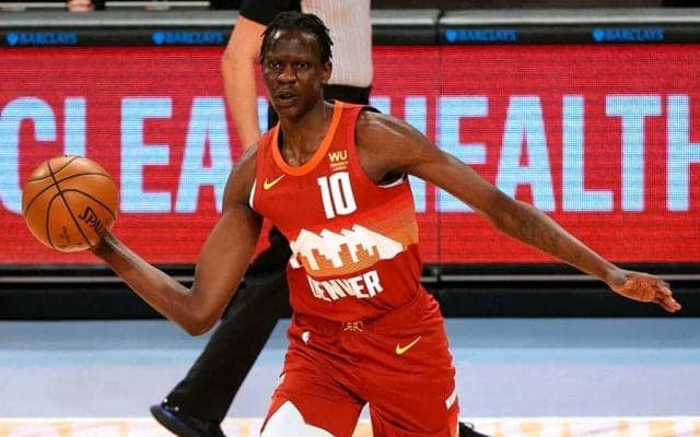 【NBA】219cmボル・ボル、楽々決めた“手足長すぎ”ダンク映像に米衝撃「ジャンプの必要ない」