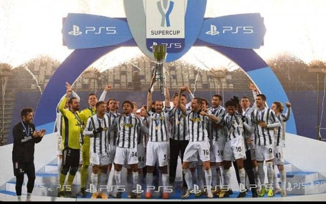 指揮官としての初タイトル獲得を喜ぶピルロ監督「とても幸せな瞬間だ」