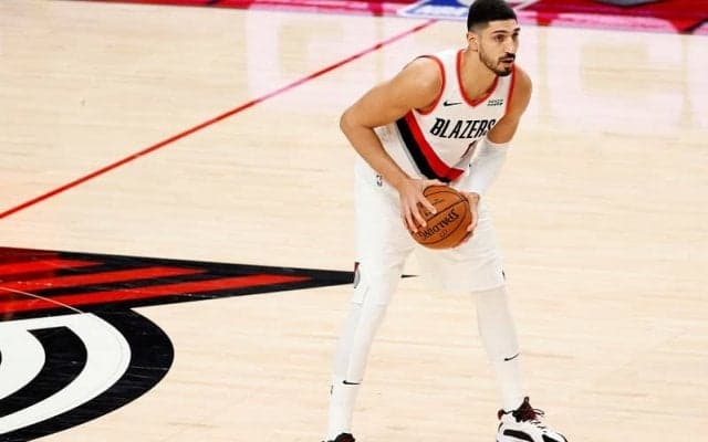 2シーズンぶりにブレイザーズへ帰還したエネス・カンターがチーム愛を語る