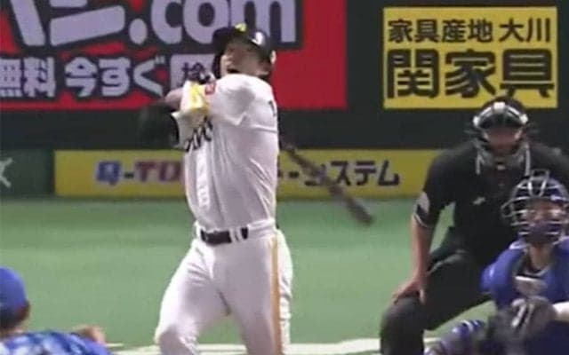 「逆方向へ引っ張りの矛盾」　今年も出るか理解不能の一発、鷹柳田“驚弾”特集が凄い