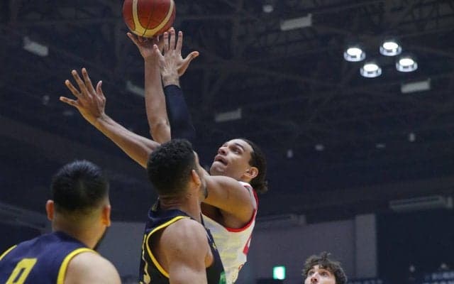 B1東地区首位攻防戦でライアン・ロシター（宇都宮）が通算1000アシストを、セバスチャン・サイズ（千葉）が通算1000得点を達成