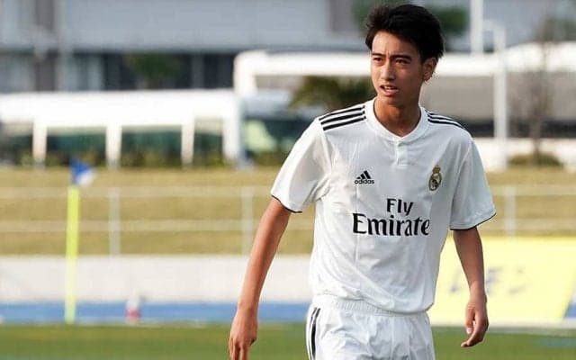 17歳中井卓大、飛び級U-19で鮮やかミドルで21年初得点　ファン興奮「綺麗なゴール」