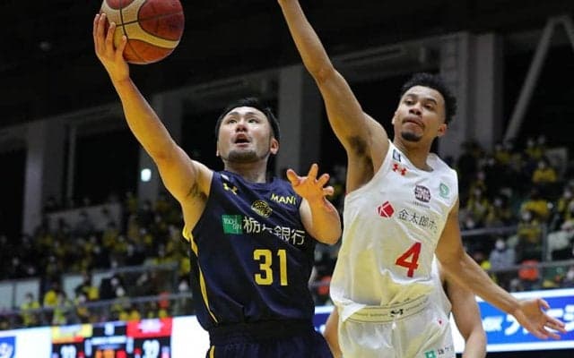 持ち前のチームディフェンスで流れを引き寄せた宇都宮ブレックスがライバルから勝利で単独首位に