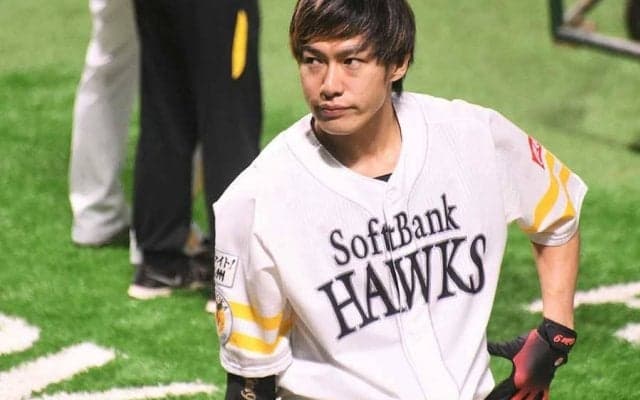 「柳田の胸板がヤバい」ロッテ安田＆藤原ら参加の豪華自主トレで際立つ“超人”の肉体