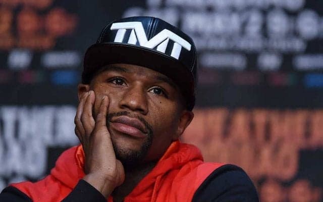 完敗マクレガーをメイウェザーが酷評「自分の競技でも勝てない。パッキャオ戦は…」