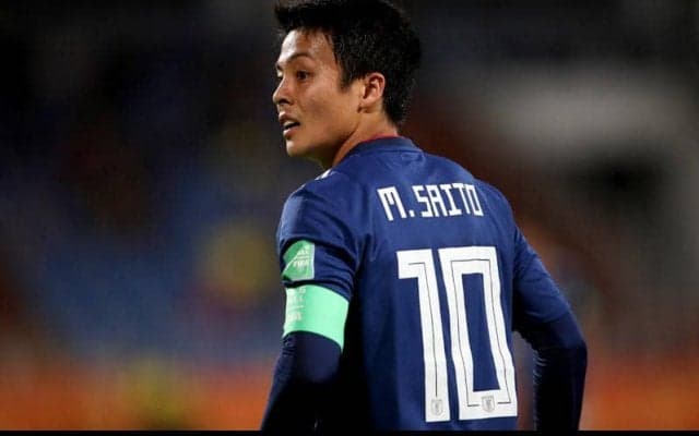 久保建英とどっちがうまい？ 海外移籍の日本人定番ソング、齊藤未月が『ドラえもんのうた』を披露