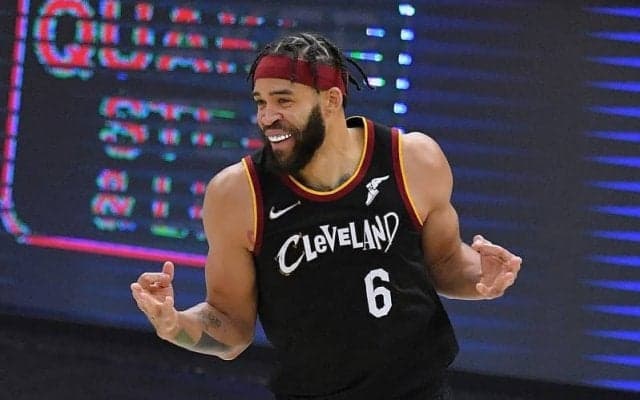 ロースターに空きを残すネッツが狙うのはベテランセンターのジャベール・マギーか？