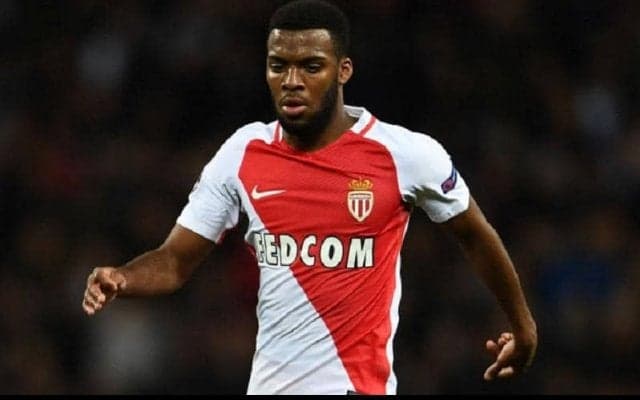 閃きとテクニック溢れるループシュート！仏代表アタッカー、レマルが決めた技ありゴール【インクレディブル・ゴールズ】