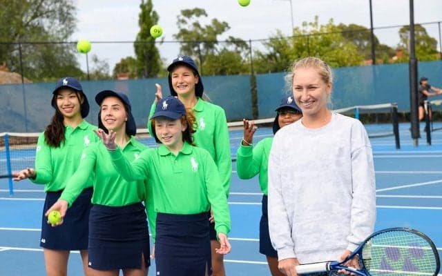 コロナ禍の全豪オープン、ボールキッズは過去最多の380名に