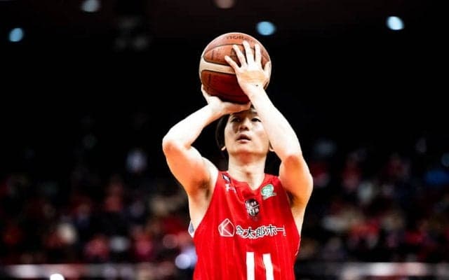 要所で西村文男の3ポイントが炸裂…横浜を突き放した千葉が11点差で勝利