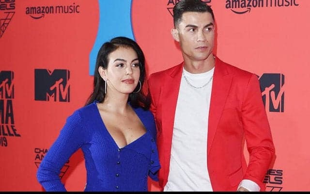 C・ロナウド、恋人の誕生日で移動制限破りか