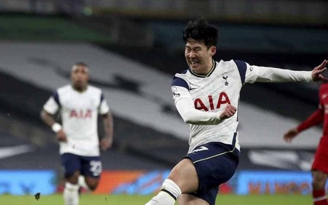 かかとが出てる？　韓国代表FWの“ぎりぎりオフサイド”に海外注目「mmレベルの判定」