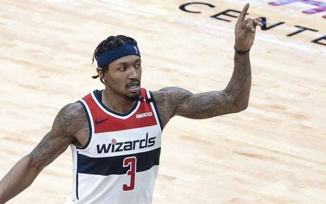 【NBA】47得点でも勝てない…がっくりビールの“うつろな視線”に米同情「誰か助けてあげて」
