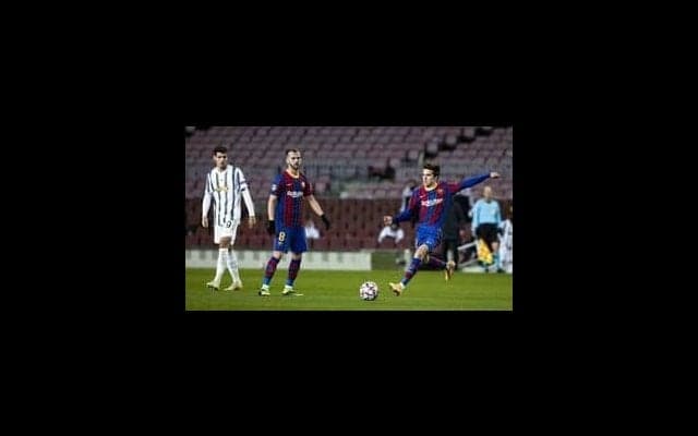 出場停止のブスケツ 代わりにプレーするのはどっちだ!?