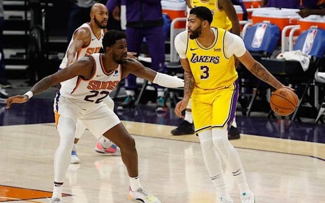 今季2連覇を目指すレイカーズ…アンソニー・デイビスは「それは極めて難しい道のり」