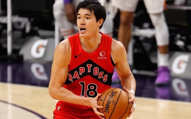 渡邊雄太がキャリアハイとなる12得点を記録！試合終盤には1点差に詰め寄るビッグショットを成功