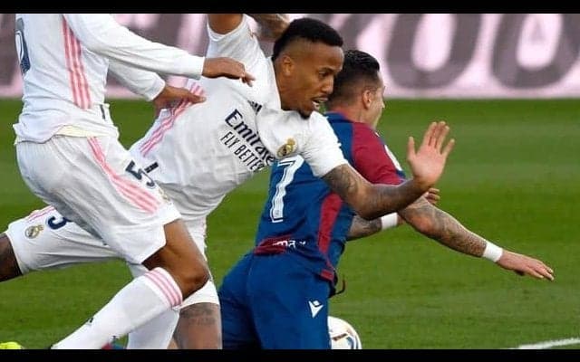 80分間以上を10人で戦ったマドリー、レバンテに痛恨の逆転負けで首位追走に失敗