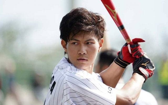 「ガタイ良くなってる」「完全覚醒」ロッテ藤原、3年目の成長した姿に大きな期待