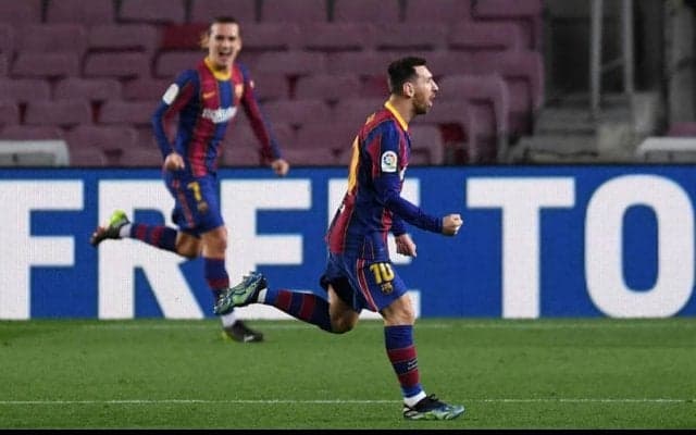 渦中のメッシが芸術FK弾、ビルバオとの今月3度目の対戦を制したバルサが5連勝で2位浮上《ラ・リーガ》